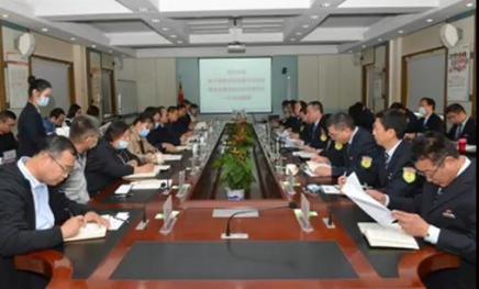 新天钢集团党委副书记杨勇、德龙控股党宣办主任黎声远一行来db电竞参观交流